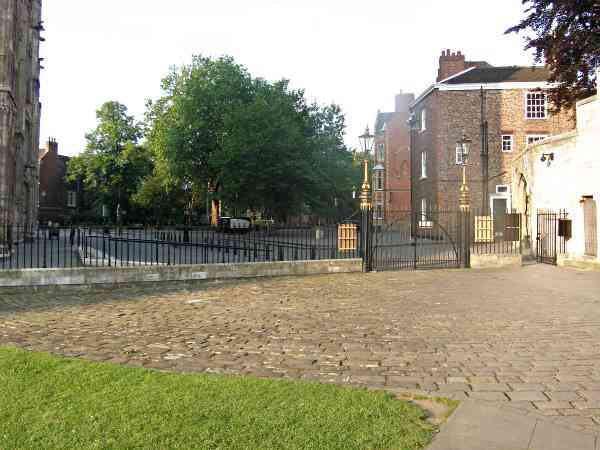 Looking passed the West end of the Minster towards Duncombe Place..