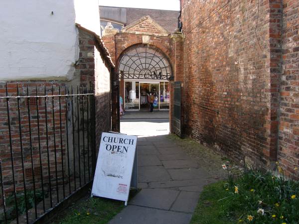 Heading towards Goodramgate.