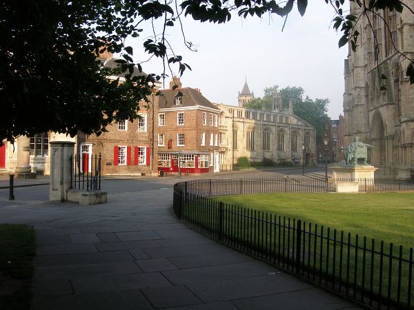 Heading towards the Minster south door.