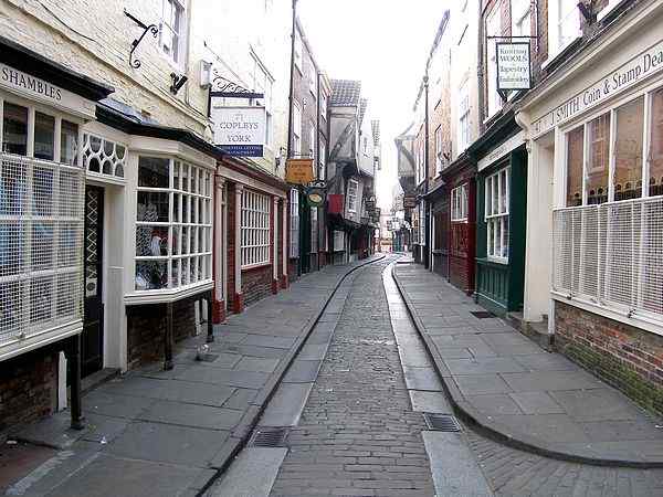 Looking South East towards Pavement.