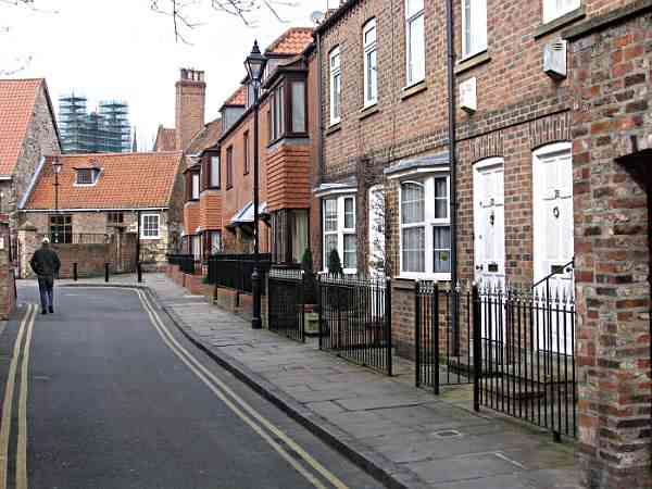 Heading towards St Andrewgate and King's Square..