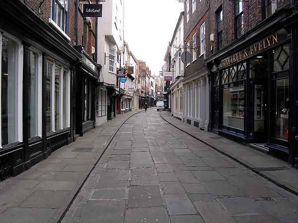  Looking towards Petergate and the Minster.