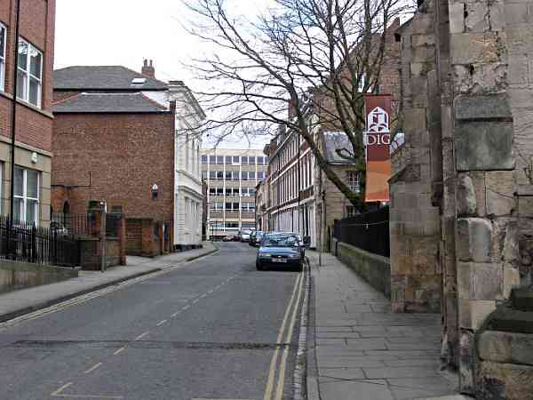Looking towards Spen Lane.