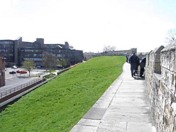 Looking towards Tofts Tower, the most westerly point of the Bar Walls.